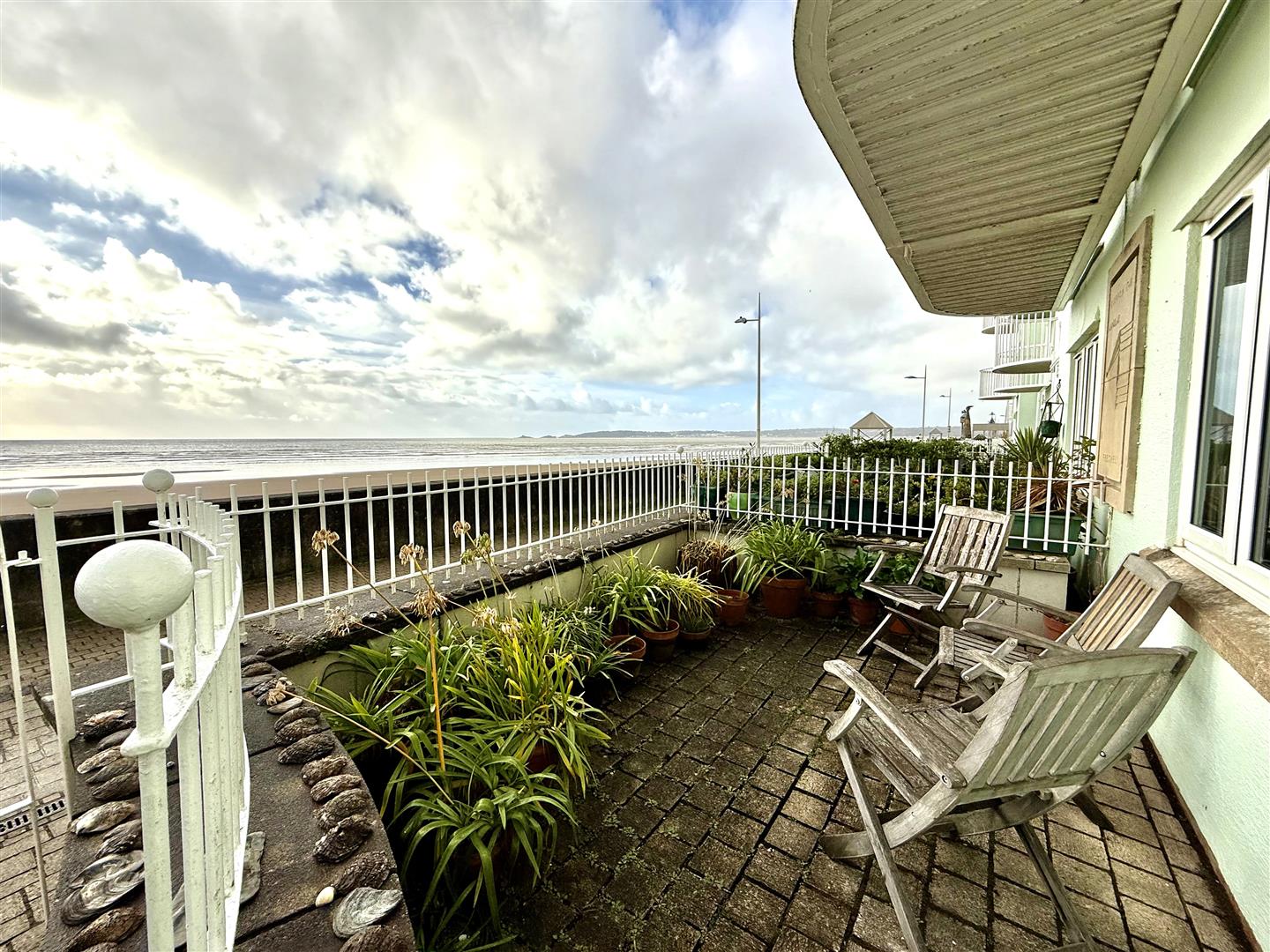 Marine Walk, Maritime Quarter, Swansea, SA1 1YQ
